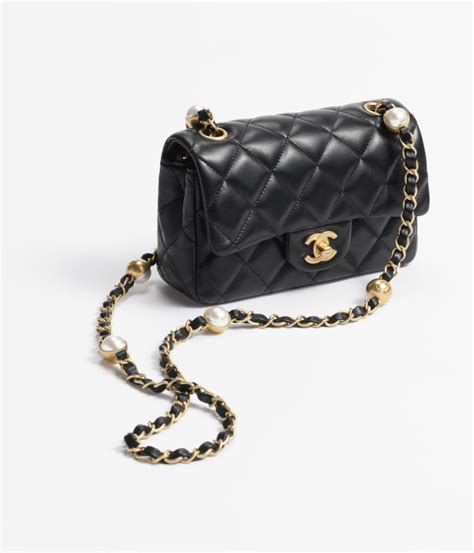 Mini Flap Bag Shiny Lambskin, Imitation Pearls & Gold